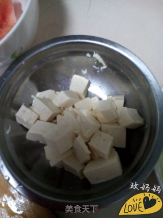 西红柿豆腐汤的做法步骤：3
