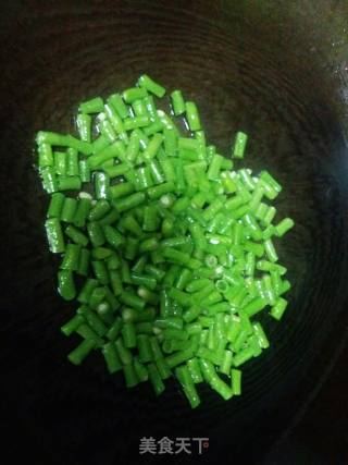 豆角炒鸡蛋的做法步骤：5