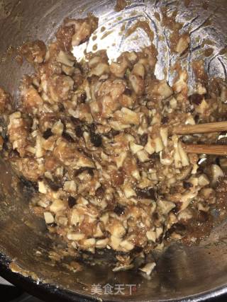 香菇猪肉水饺的做法步骤：9