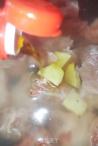 红烧排骨的做法步骤：1
