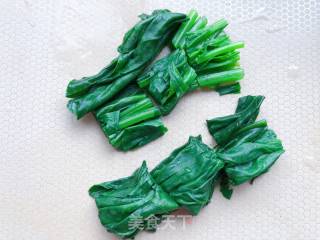 【宝宝辅食】芝士虾丸菠菜面的做法步骤：5