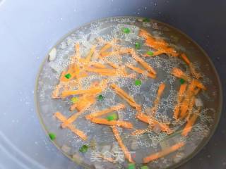 【宝宝辅食】芝士虾丸菠菜面的做法步骤：8
