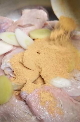 香炸奥尔良鸡翅的做法步骤：3