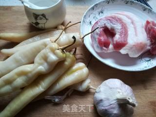白辣椒炒肉的做法步骤：2