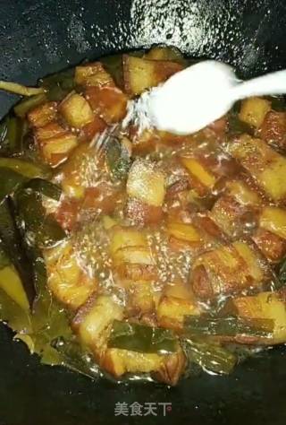 家常炖五花肉的做法步骤：11