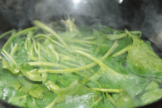 凉拌菠菜的做法步骤：2