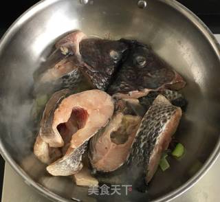 酱烧罗非鱼的做法步骤：3