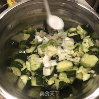 家常拍黄瓜的做法步骤：2