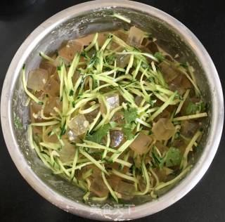 凉拌菜之黄瓜丝拌凉粉的做法步骤：7