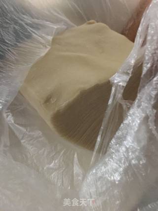 馄饨皮香蕉小饼的做法步骤：1