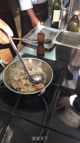 奶油海鲜意面的做法步骤：2