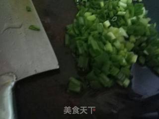葱油饼的做法步骤：1