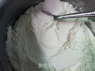 葱油饼的做法步骤：2