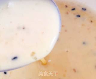 奶香鸡蛋卷的做法步骤：2