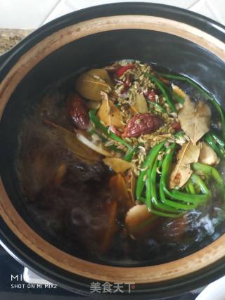 烤猪蹄的做法步骤：5