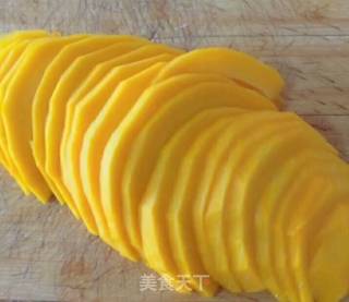 南瓜糯米饼的做法步骤：1