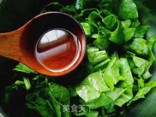蒸根达菜叶的做法步骤：3