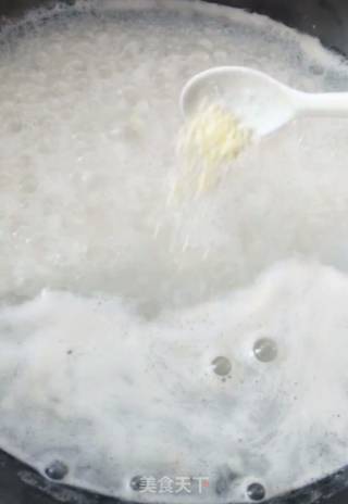 皮蛋瘦肉粥的做法步骤：5