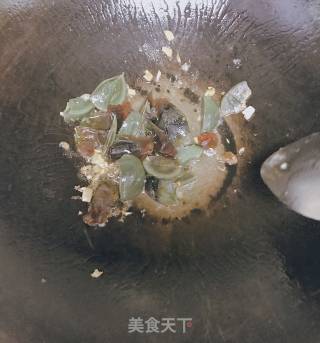 冬瓜皮蛋肉丝汤的做法步骤：3