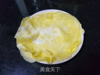 蛋皮拌黄瓜丝的做法步骤：1