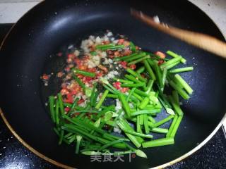 韭菜花炒牛肚的做法步骤：4