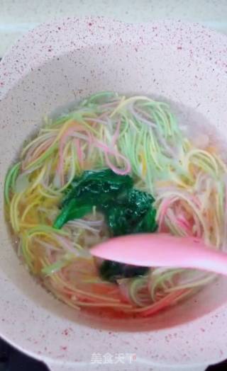 虾仁菠菜面的做法步骤：6