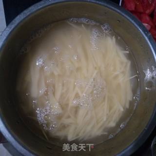 家常鱼香肉丝的做法步骤：4