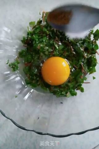 马齿苋鸡蛋饼的做法步骤：4
