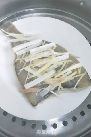 清蒸蝶鱼的做法步骤：4