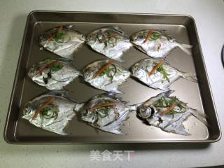 清蒸银鲳鱼的做法步骤：7