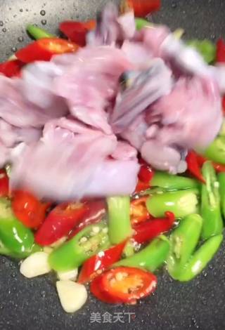 辣炒牛蛙的做法步骤：5