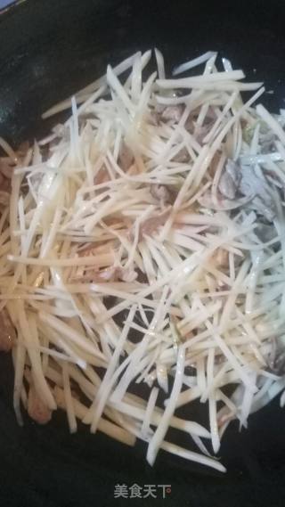 芹菜土豆丝的做法步骤：6
