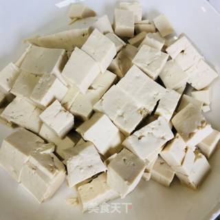 麻婆豆腐的做法步骤：1