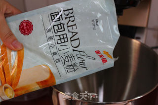 俄罗斯啤酒面包的做法步骤：2
