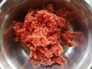 简易版牛肉水煎包的做法步骤：1