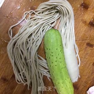 黄瓜拌豆腐丝的做法步骤：1