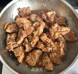 酱猪颈骨的做法步骤：9