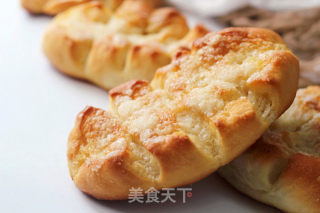 美味时尚面包【纺锤形砂糖黄油餐包】的做法步骤：18