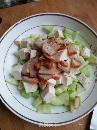 凉拌菜——鱼饼三色拌的做法步骤：4