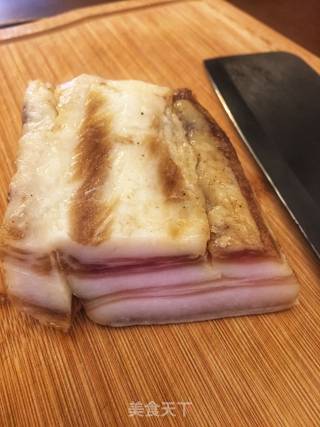 笋干炒腊肉的做法步骤：1
