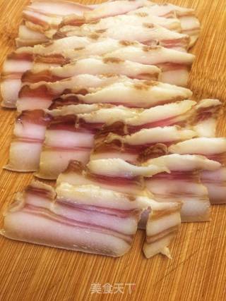 笋干炒腊肉的做法步骤：2