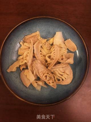 笋干炒腊肉的做法步骤：3