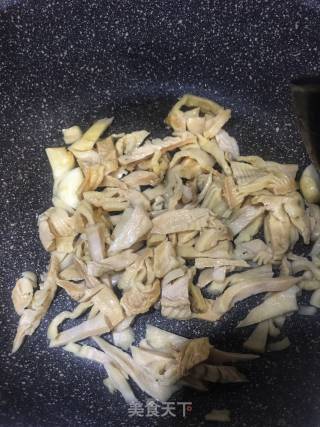 笋干炒腊肉的做法步骤：5