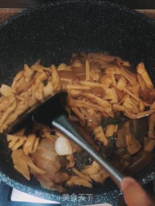 笋干炒腊肉的做法步骤：6