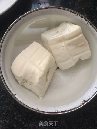鲫鱼豆腐汤的做法步骤：2