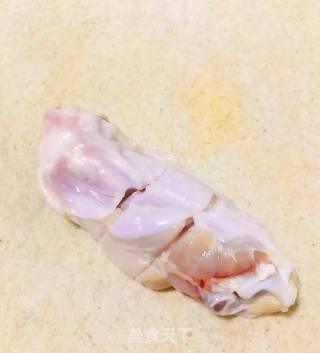 糖醋鸡翅的做法步骤：1