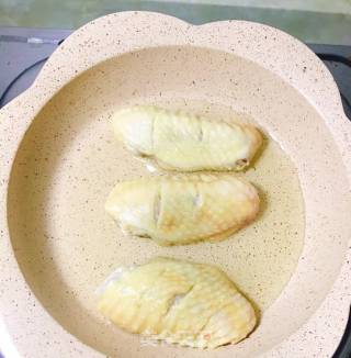 糖醋鸡翅的做法步骤：4
