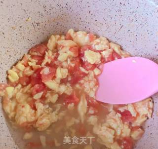 番茄鸡蛋焖饭的做法步骤：4