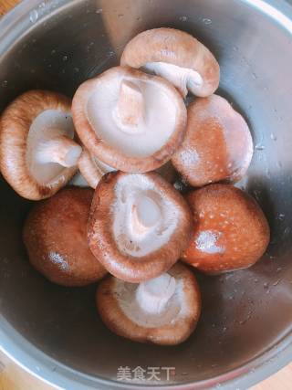 香菇油菜的做法步骤：4