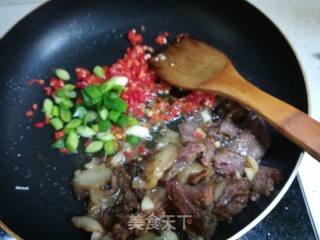 小炒猪头肉的做法步骤：6